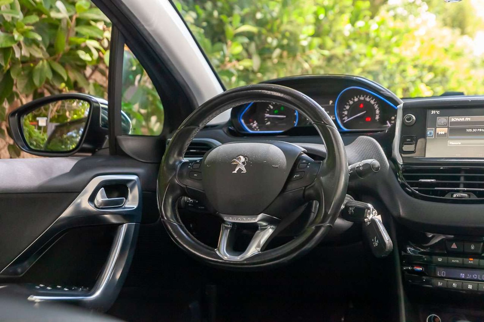 PEUGEOT 2008 2016 - Imagen 17 de 18