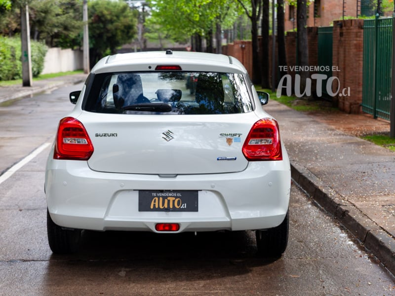 Suzuki Swift 2023 - Imagen 4 de 17