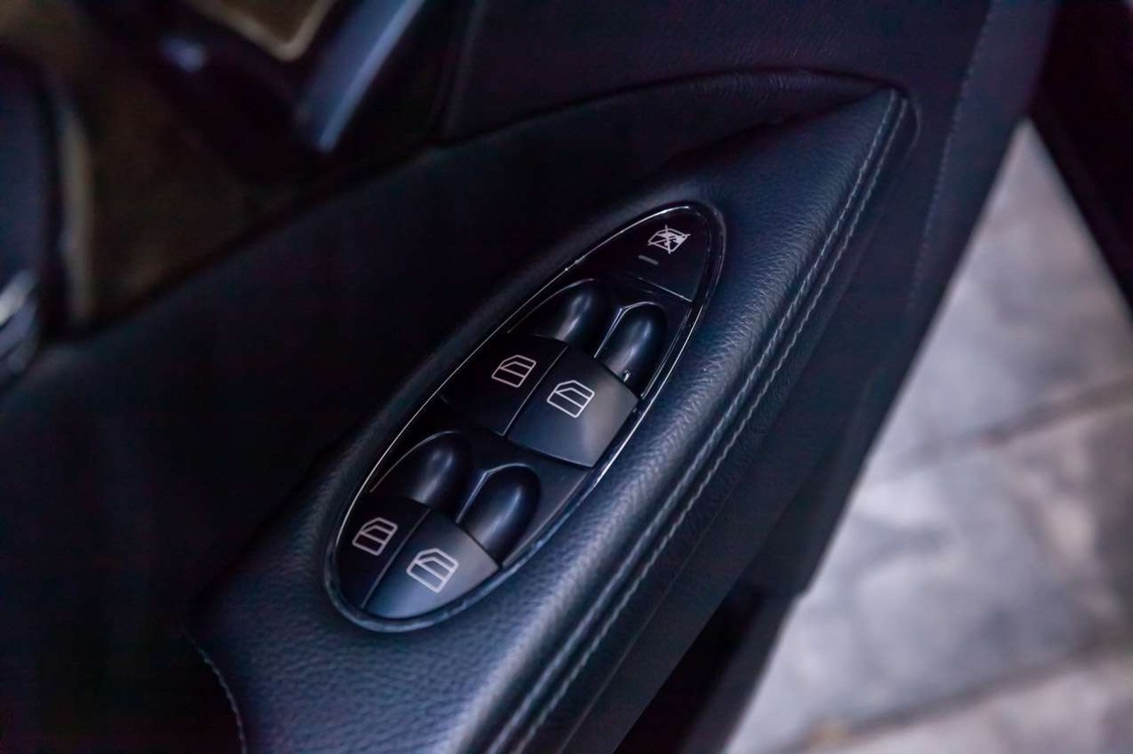 MERCEDES BENZ E500 2003 - Imagen 19 de 20