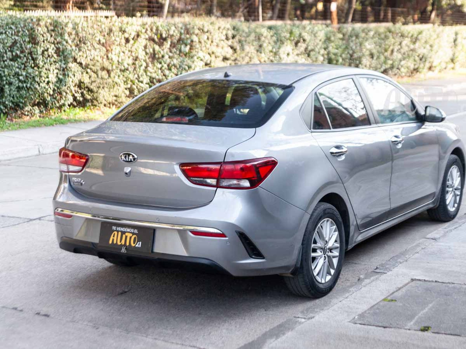 Kia Rio4 2022 - Foto 5 de 18