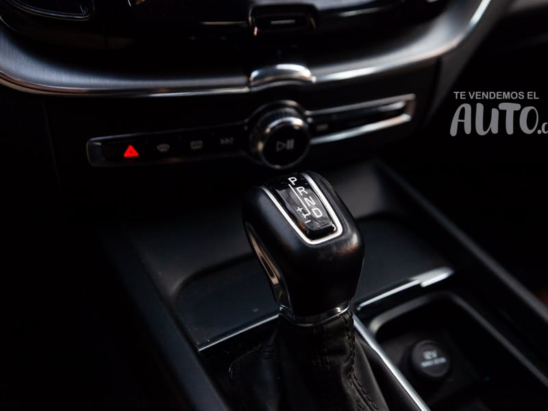 Volvo XC60 2021 - Imagen 14 de 18