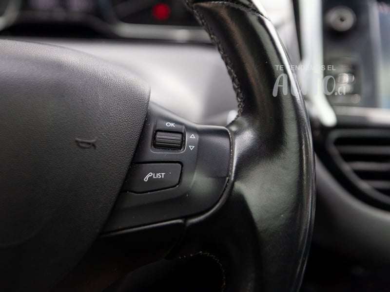 Peugeot 2008 2020 - Imagen 11 de 20