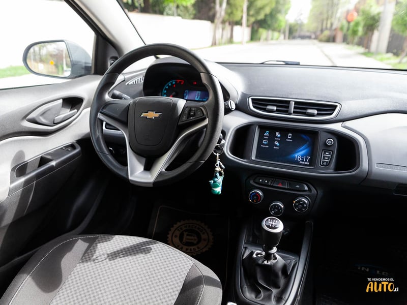 Chevrolet Onix 2017 - Imagen 15 de 16