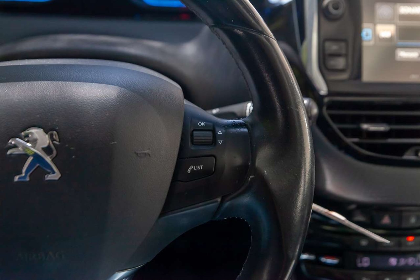 PEUGEOT 2008 2016 - Imagen 10 de 18