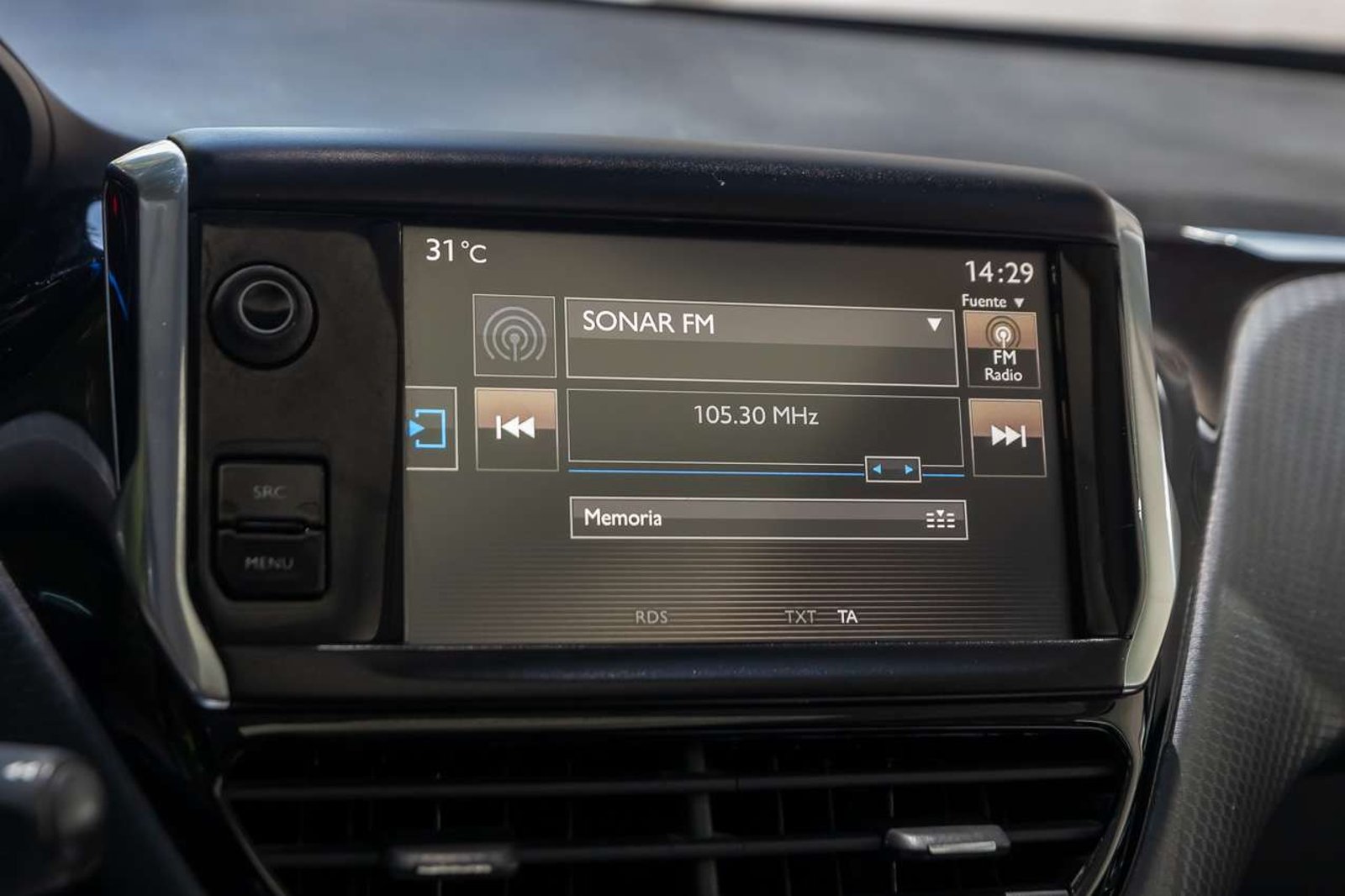 PEUGEOT 2008 2016 - Imagen 12 de 18