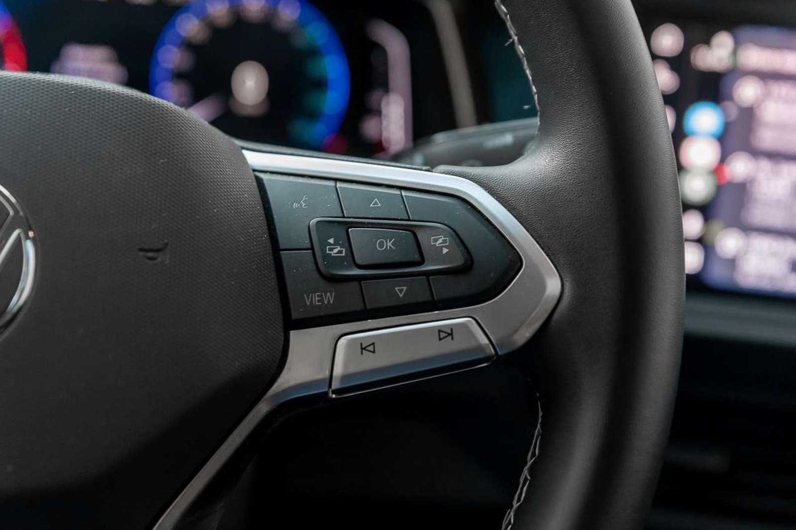 VOLKSWAGEN Jetta 2024 - Imagen 10 de 18
