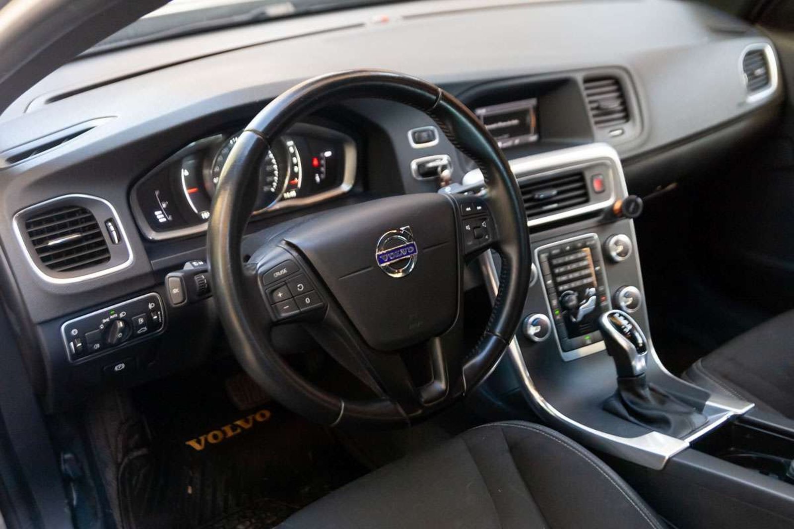 VOLVO S60 2018 - Imagen 7 de 16