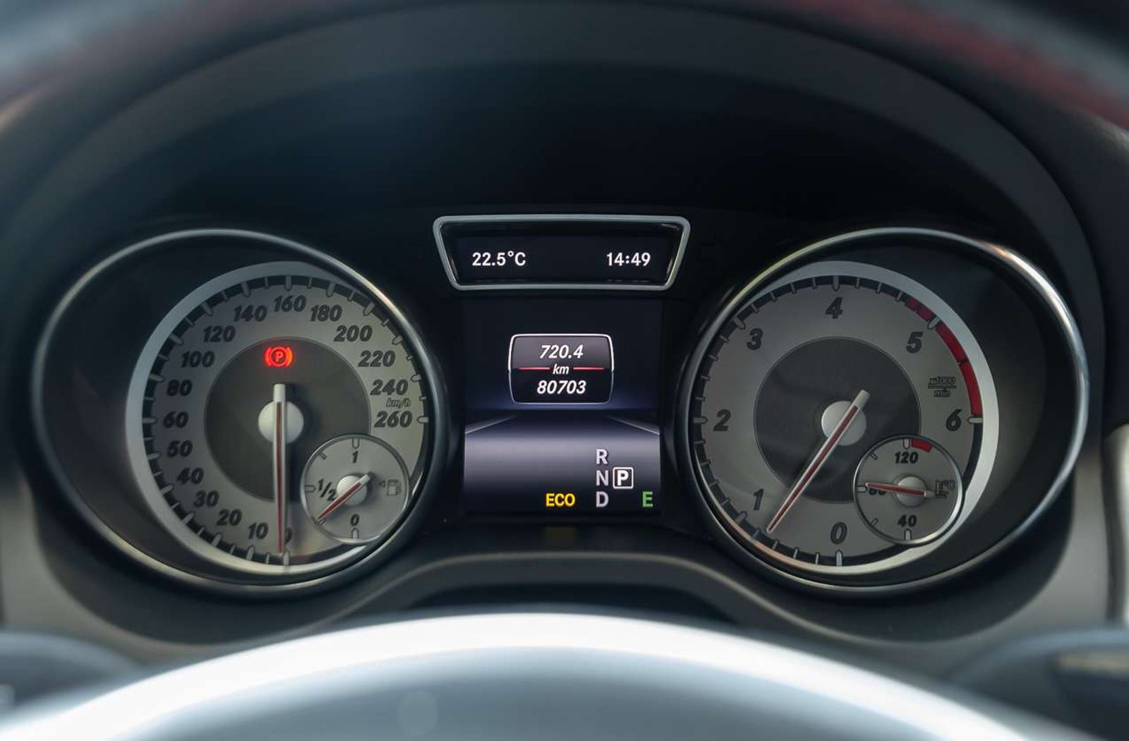 MERCEDES BENZ GLA 220 2016 - Imagen 7 de 16