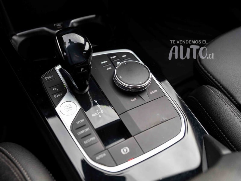 BMW 118i 2021 - Imagen 14 de 18