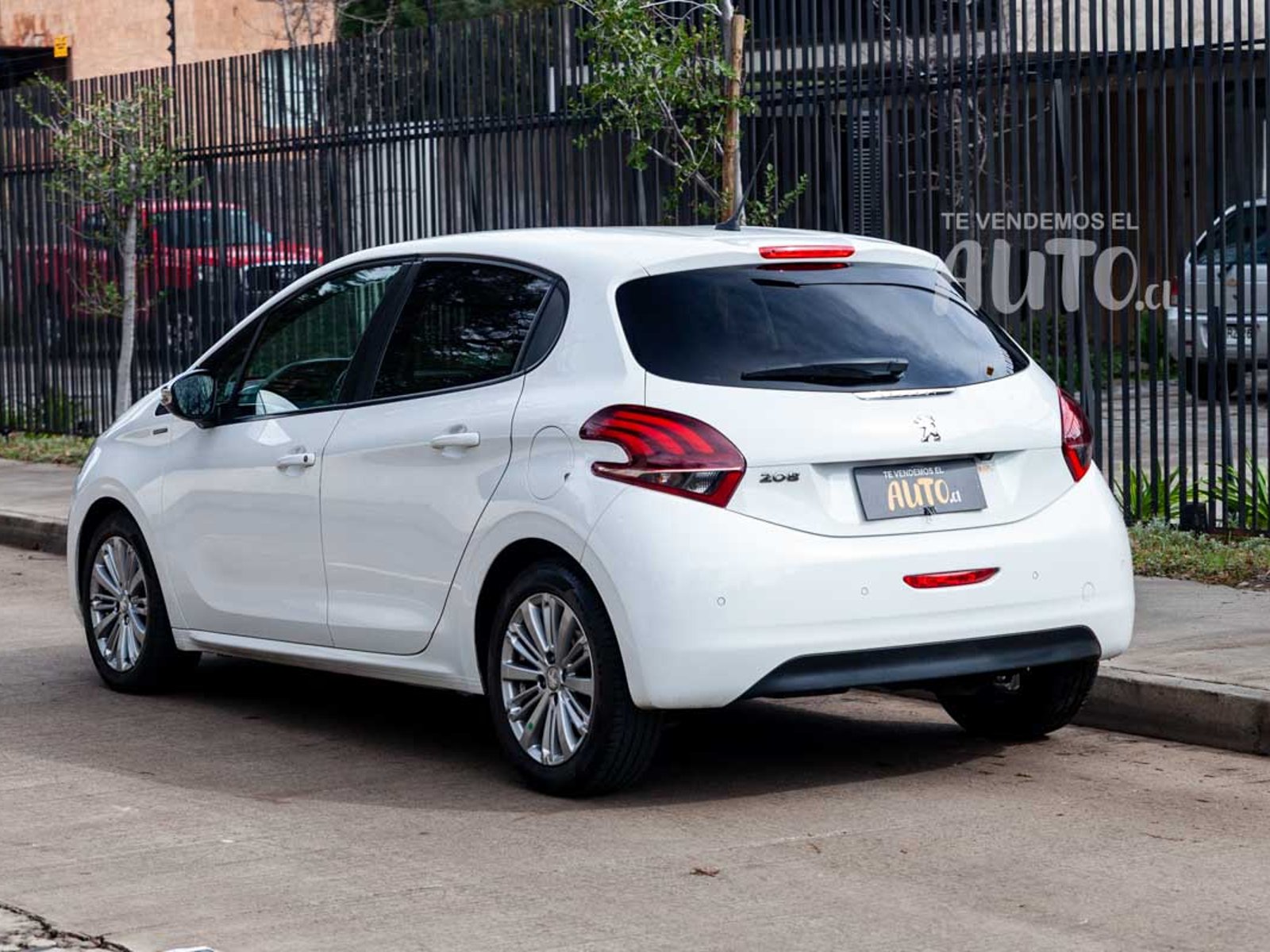 Peugeot 208 2019 - Foto 3 de 18