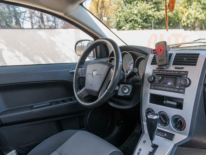 Dodge CALIBER 2008 - Imagen 9 de 14