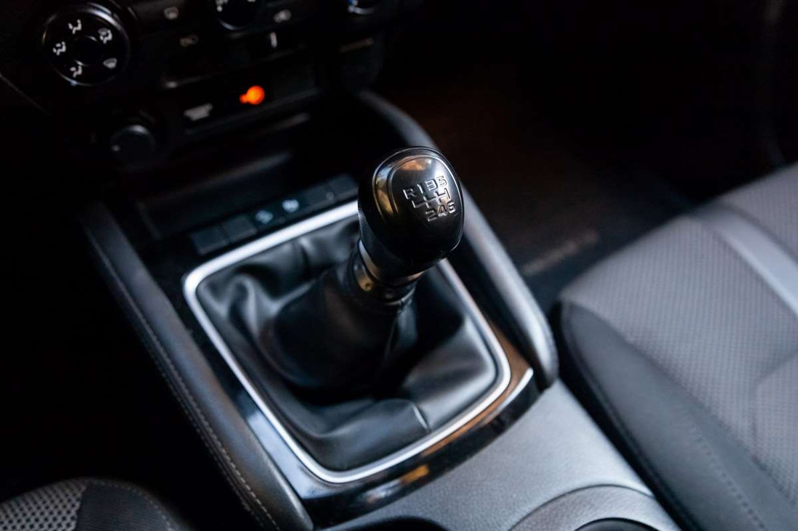 MAZDA BT-50 2023 - Imagen 16 de 20