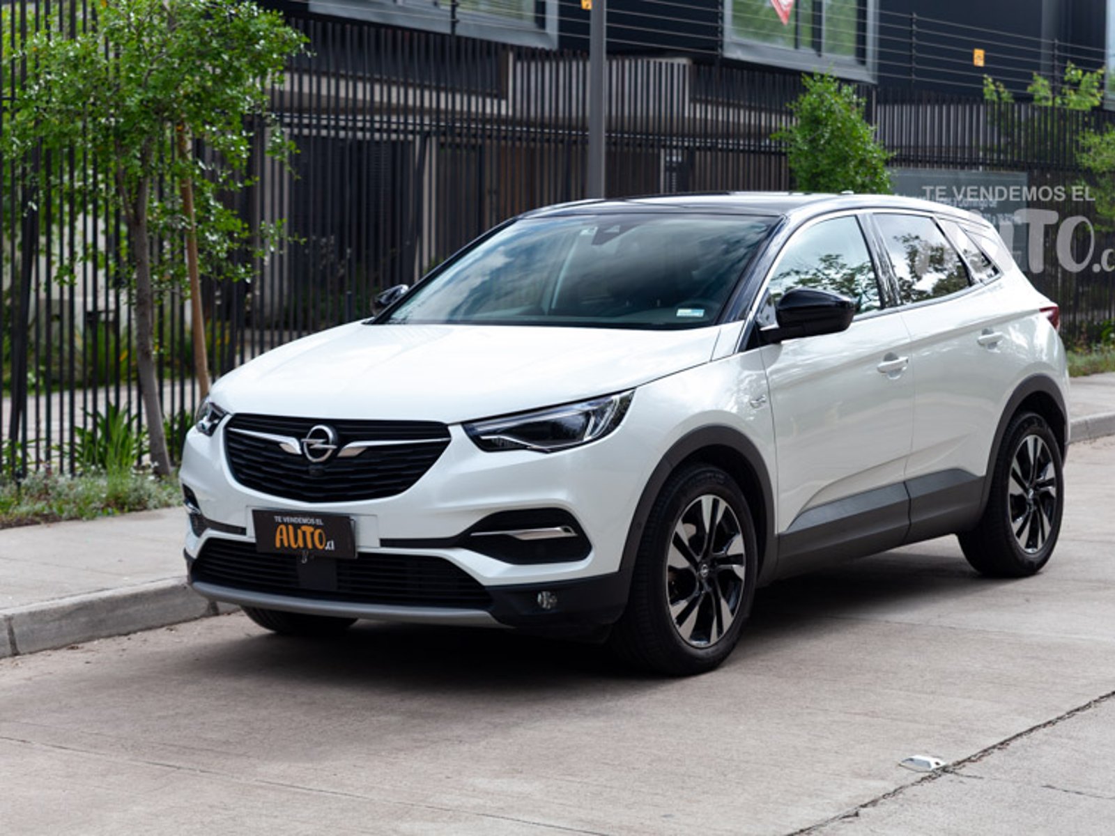 Opel Grandland X 2020 - Foto 2 de 18