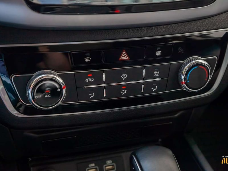 SsangYong Rexton 2023 - Imagen 13 de 19