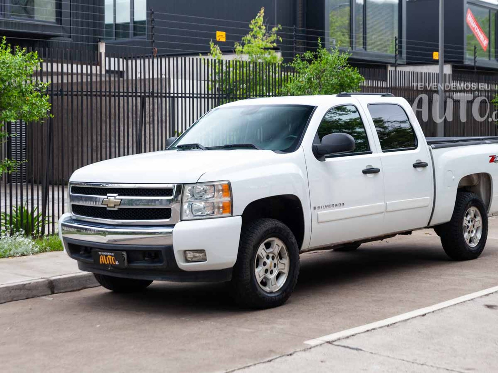 Chevrolet Silverado 2008 - Foto 2 de 16