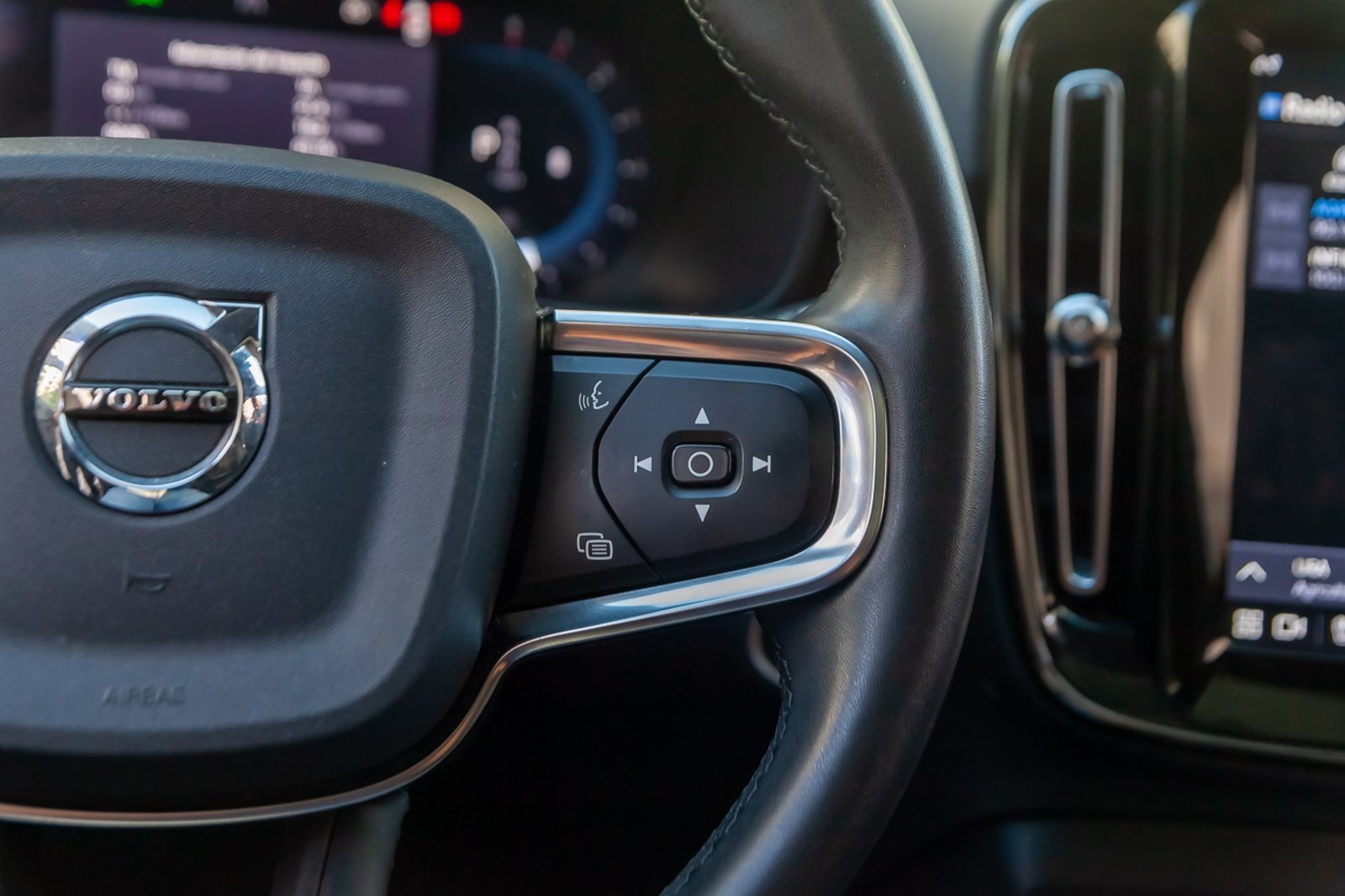 Volvo XC40 2023 - Imagen 11 de 19