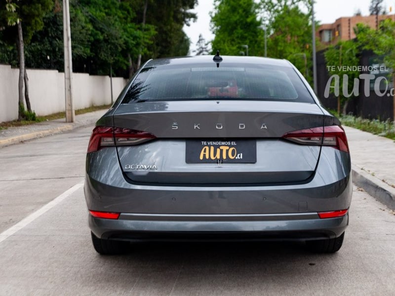 Skoda Octavia 2023 - Imagen 4 de 16