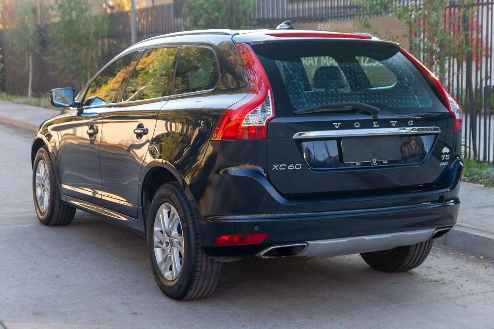 VOLVO XC60 2017 - Imagen 3 de 16