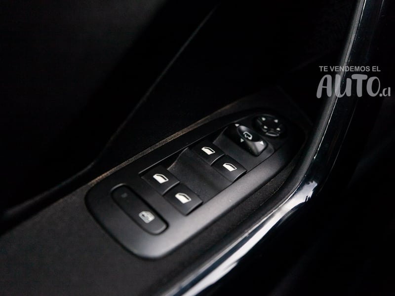 Peugeot 208 2019 - Imagen 15 de 18