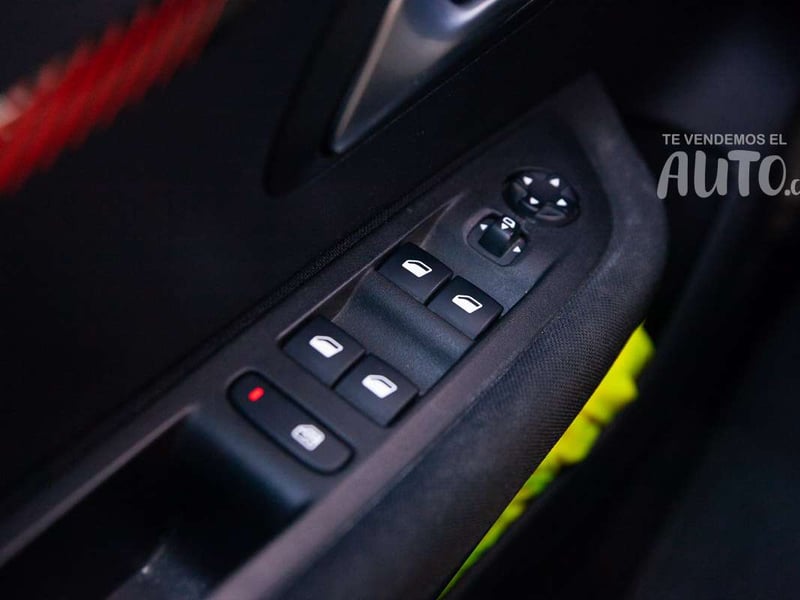 Peugeot 208 2022 - Imagen 16 de 19