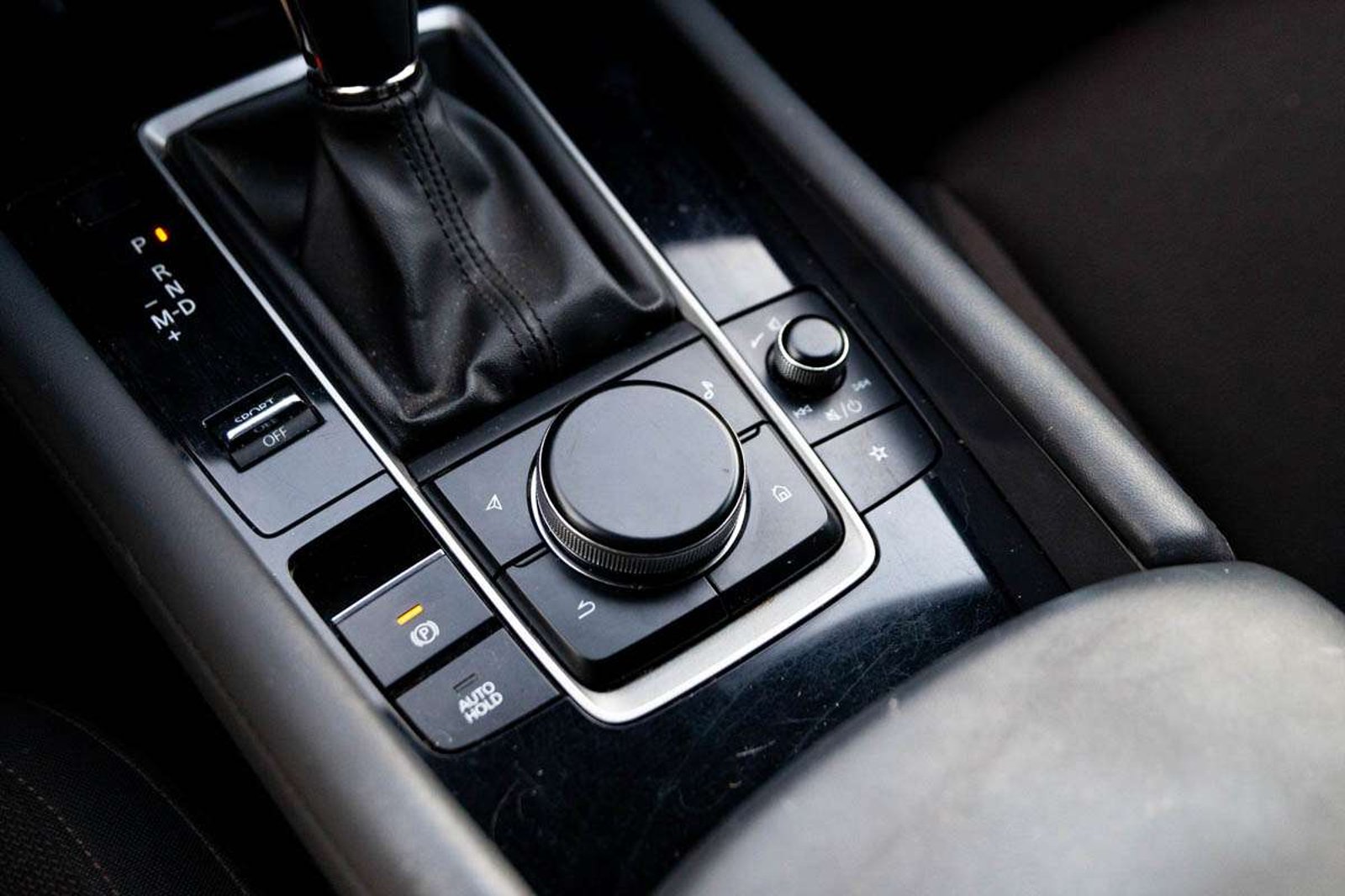 MAZDA 3 2021 - Imagen 15 de 20