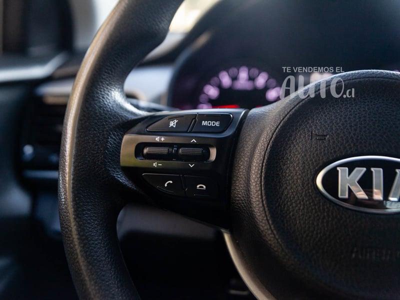 Kia Rio4 2022 - Imagen 9 de 18