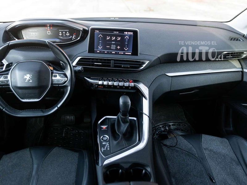 Peugeot 5008 2021 - Imagen 17 de 19