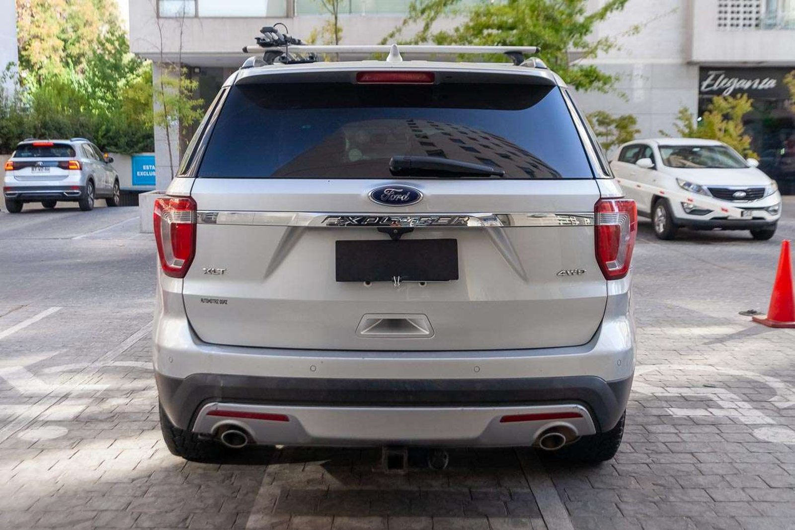FORD Explorer 2017 - Imagen 4 de 20