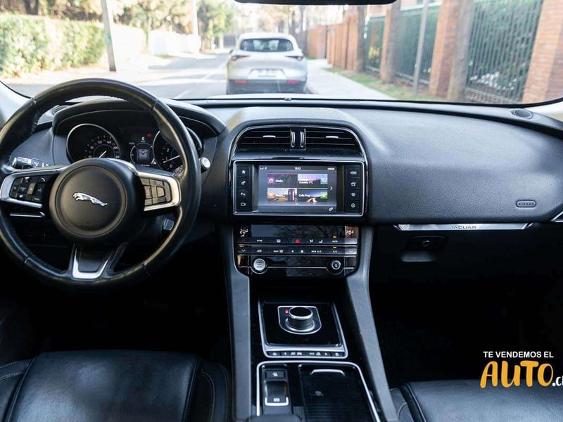 Jaguar F-Pace 2018 - Imagen 19 de 20