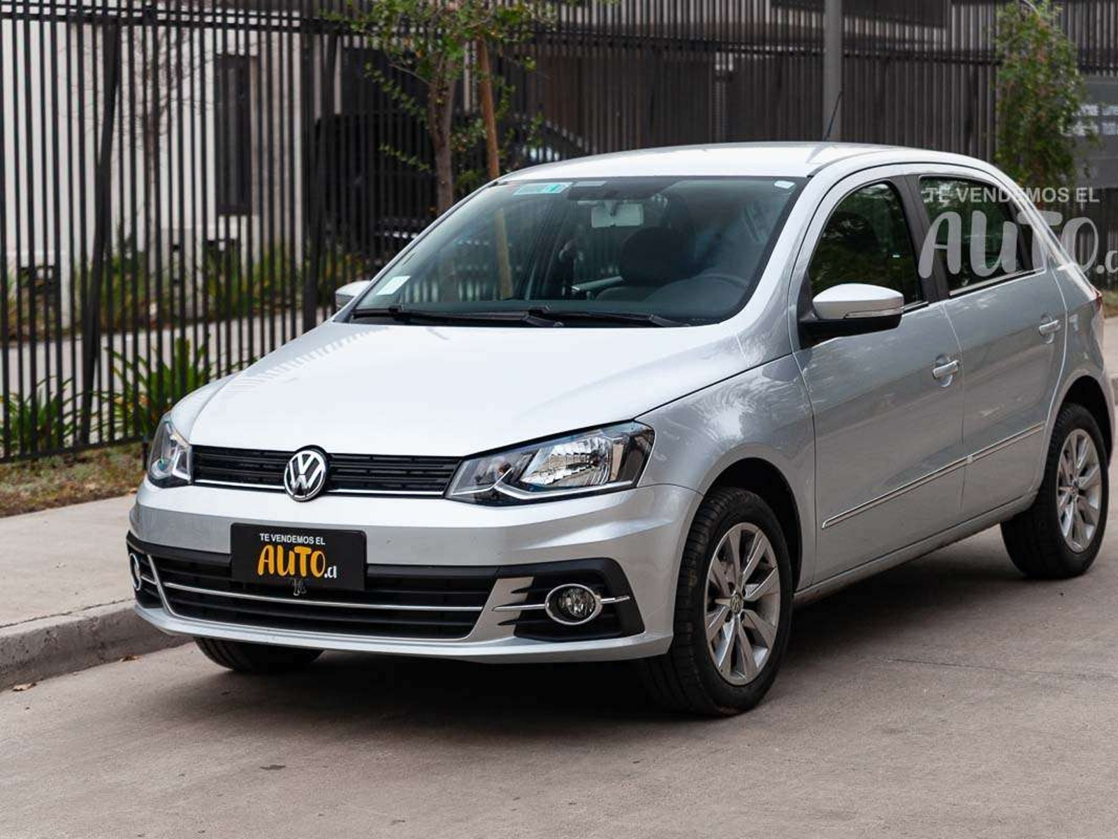 Volkswagen Gol 2017 - Foto 2 de 17
