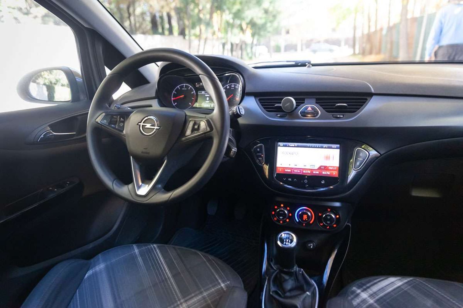 OPEL Corsa 2017 - Imagen 16 de 17