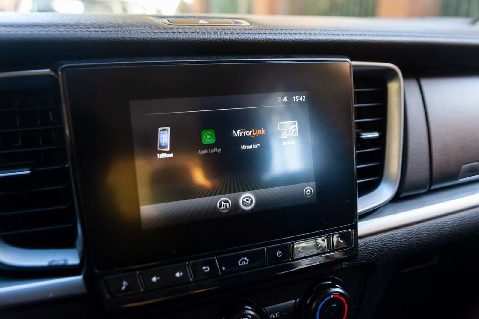 MAZDA BT-50 2023 - Imagen 13 de 20