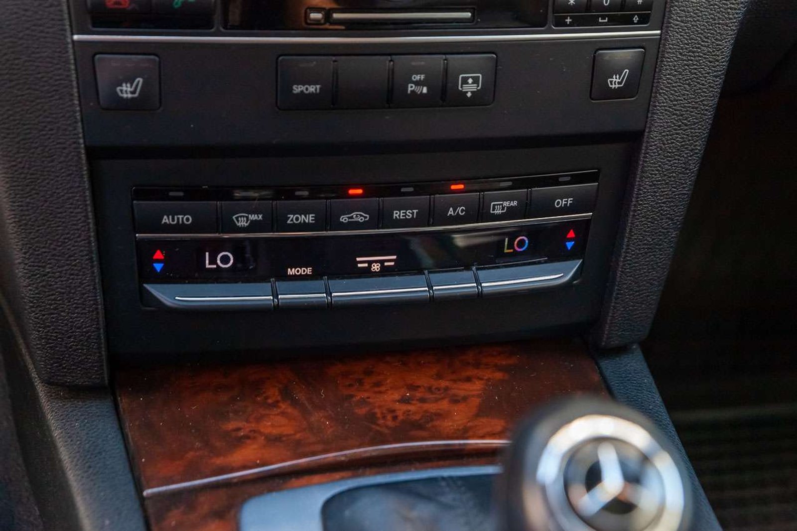 MERCEDES E500 2011 - Imagen 14 de 20