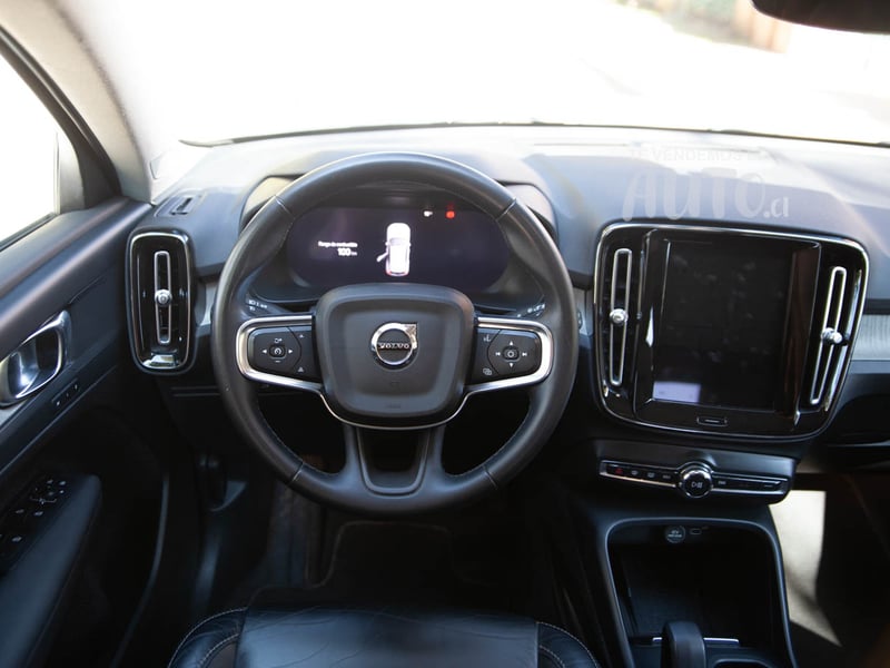 Volvo XC40 2023 - Imagen 17 de 17