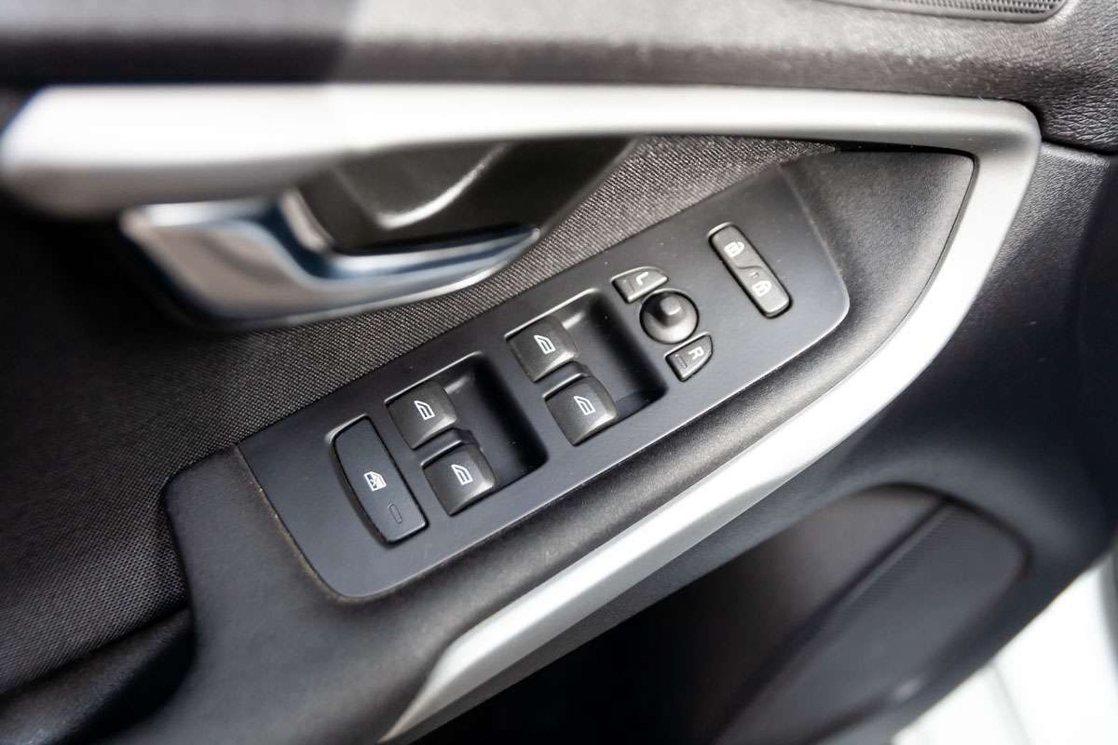 VOLVO V40 2013 - Imagen 14 de 17