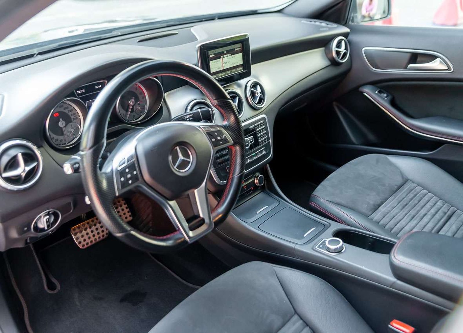 MERCEDES BENZ GLA 220 2016 - Imagen 16 de 16
