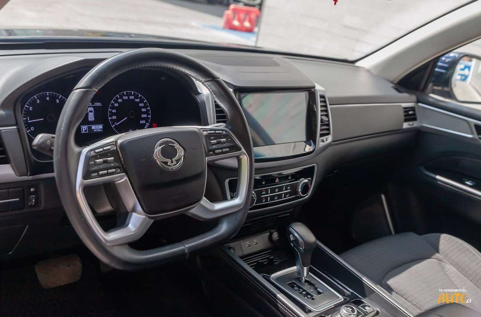 SSANGYONG Rexton 2023 - Imagen 7 de 19