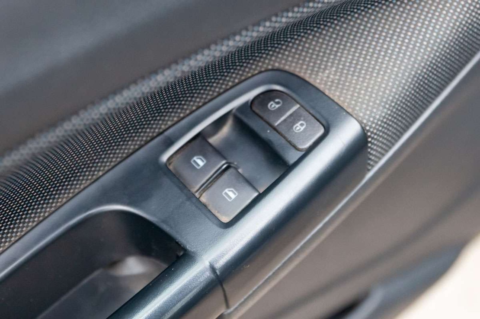 VOLKSWAGEN Gol 2018 - Imagen 13 de 17