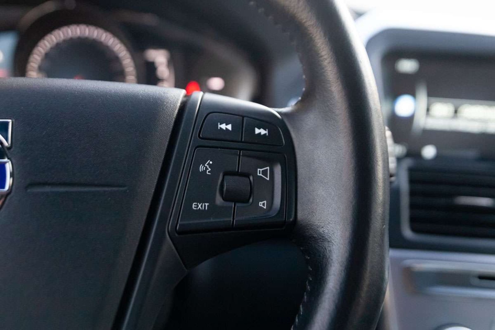 VOLVO XC60 2017 - Imagen 10 de 16