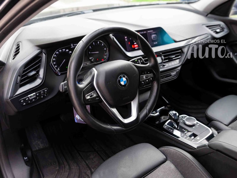 BMW 118i 2021 - Imagen 7 de 18
