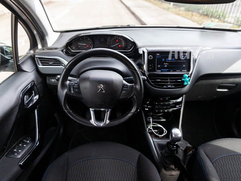 Peugeot 208 2019 - Imagen 18 de 18