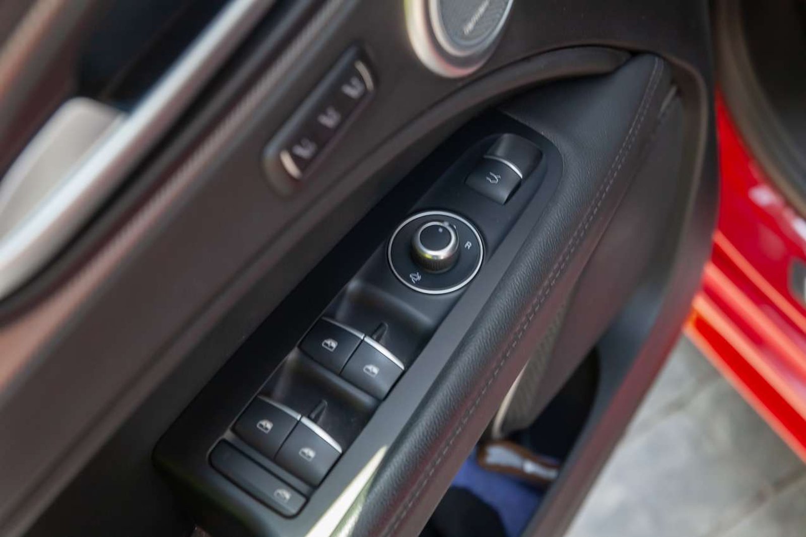 ALFA ROMEO Stelvio 2023 - Imagen 17 de 20