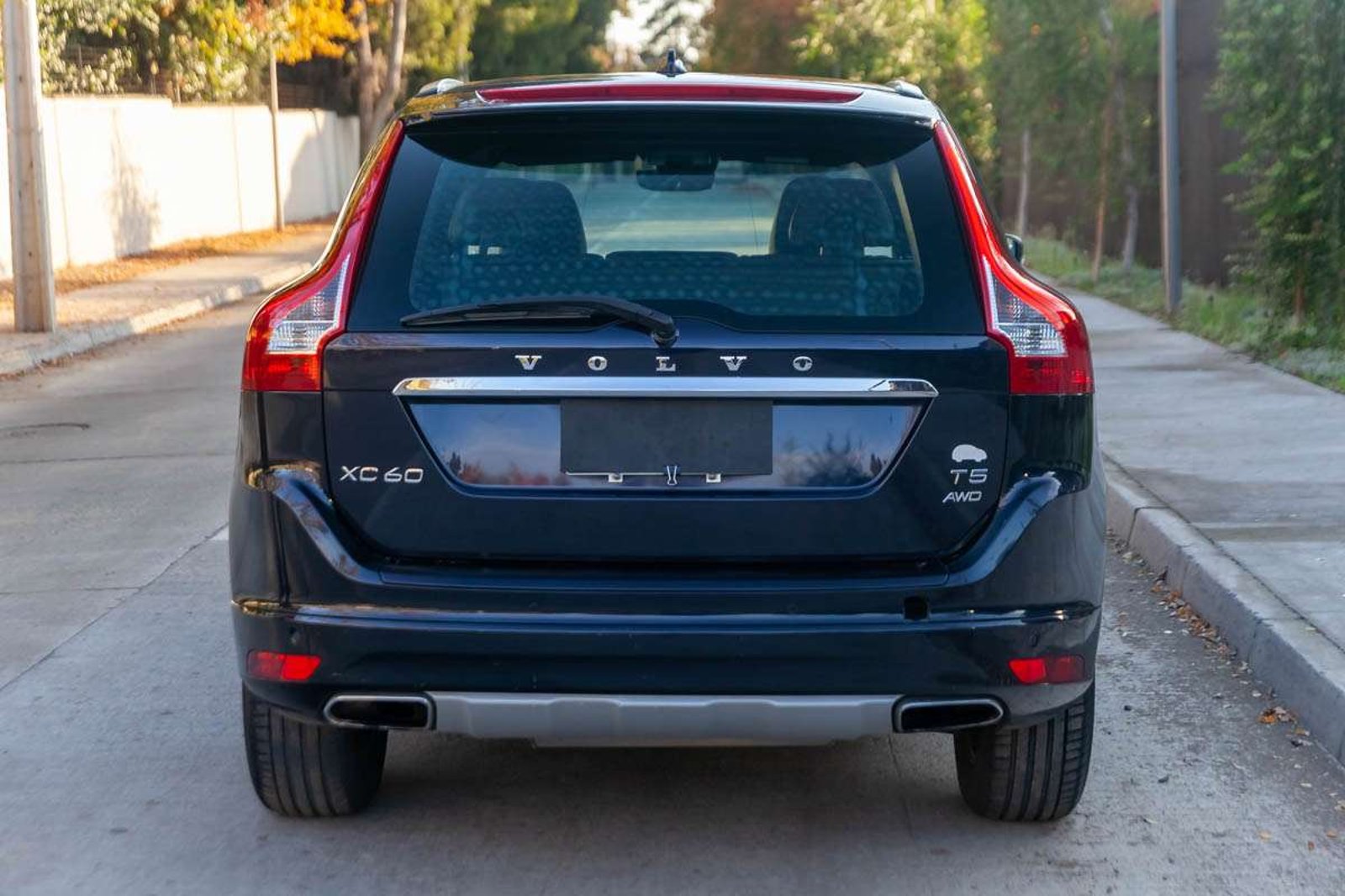 VOLVO XC60 2017 - Imagen 4 de 16