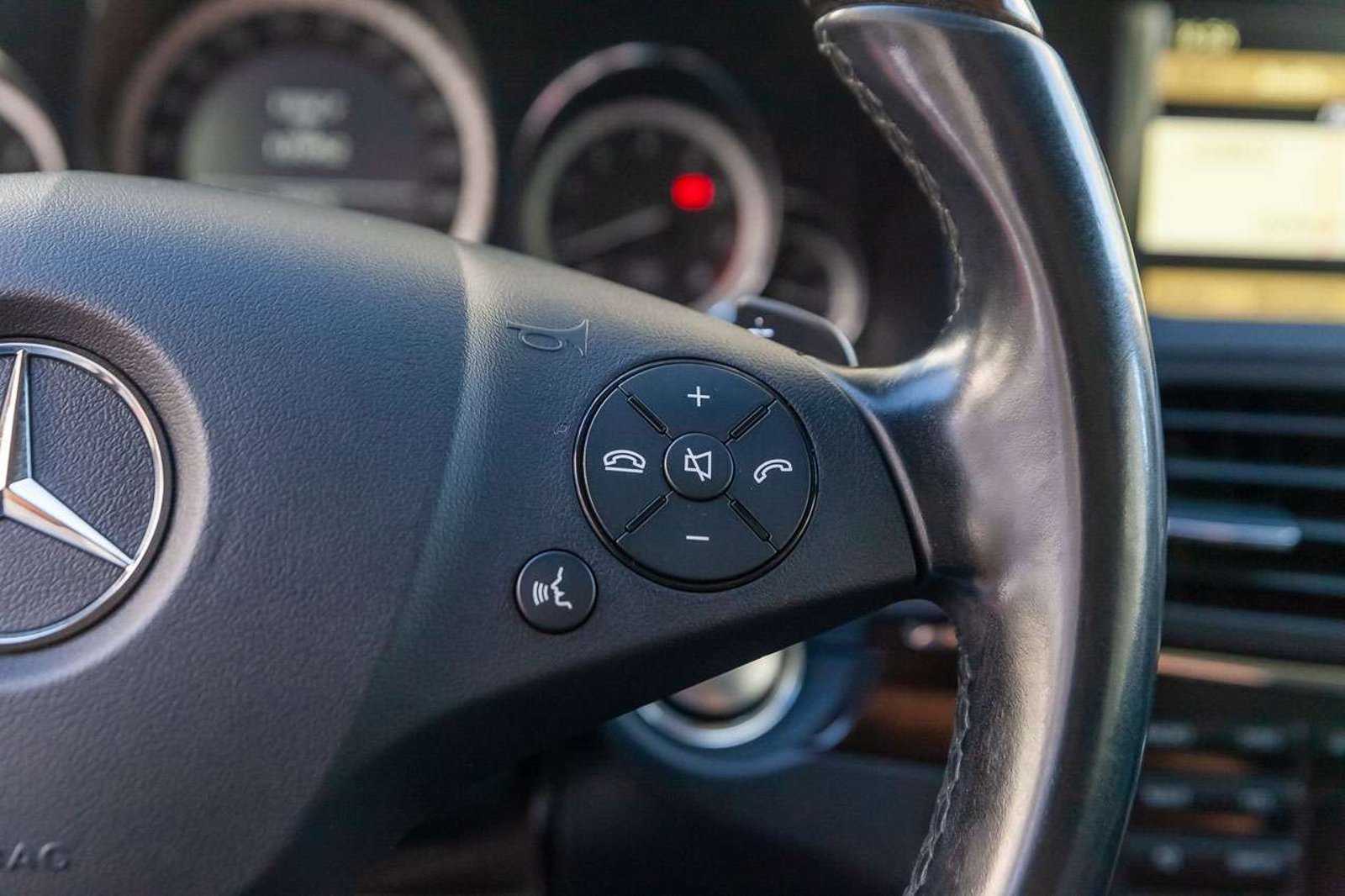 MERCEDES E500 2011 - Imagen 9 de 20