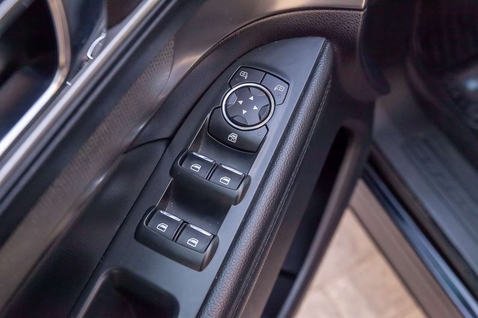 FORD Explorer 2019 - Imagen 13 de 16