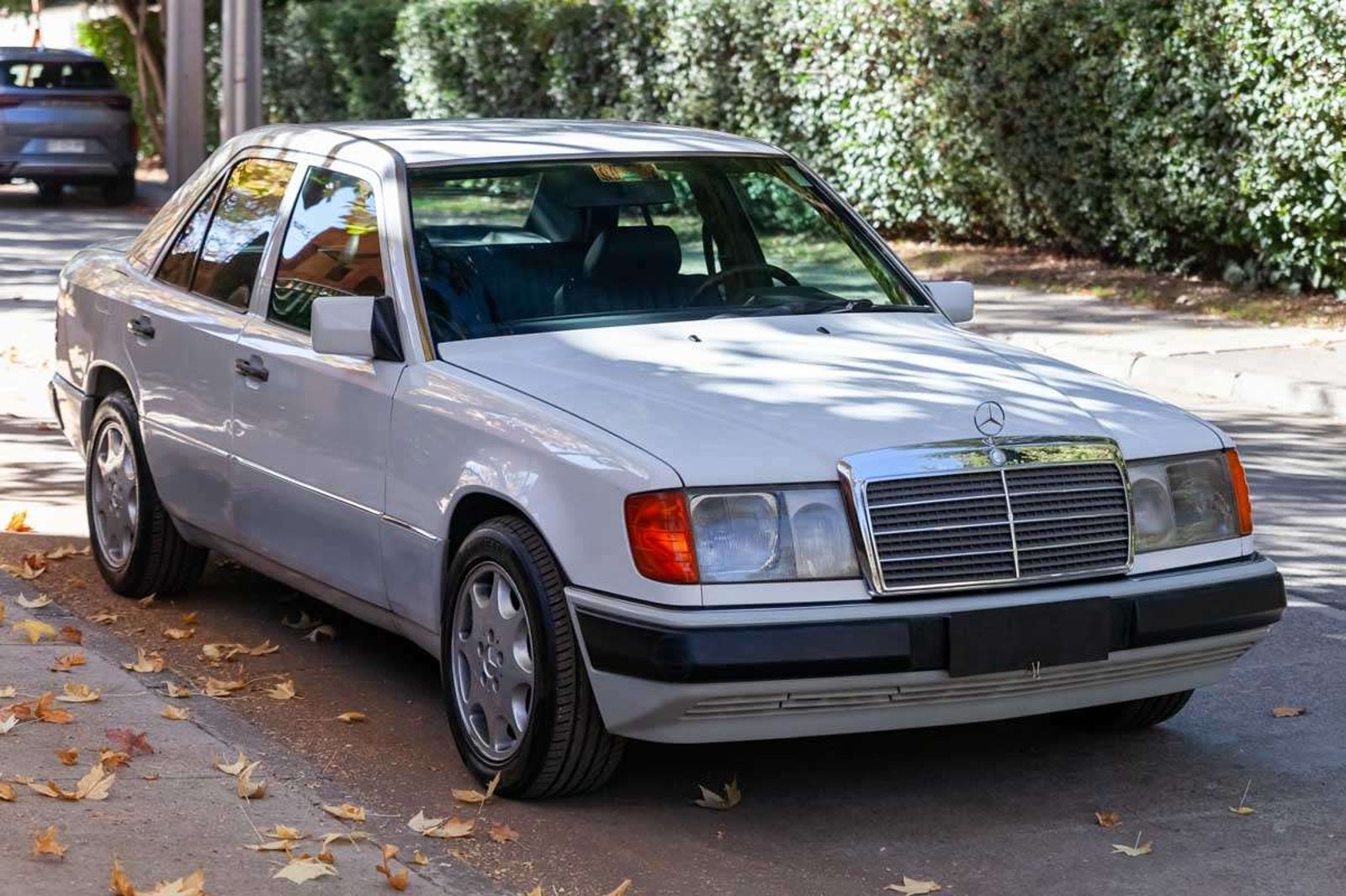 MERCEDES BENZ 320E 1993 - Imagen 6 de 17