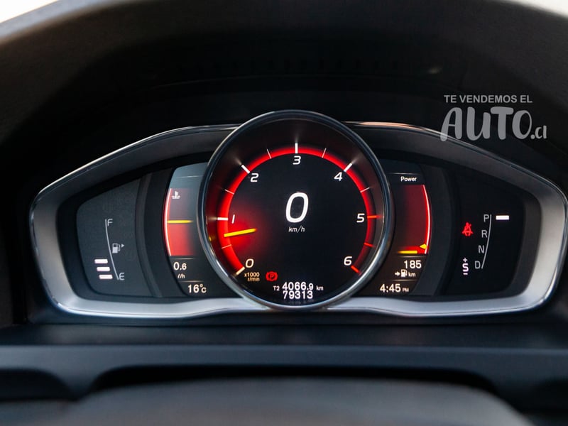 Volvo V60 Cross Country 2018 - Imagen 8 de 19