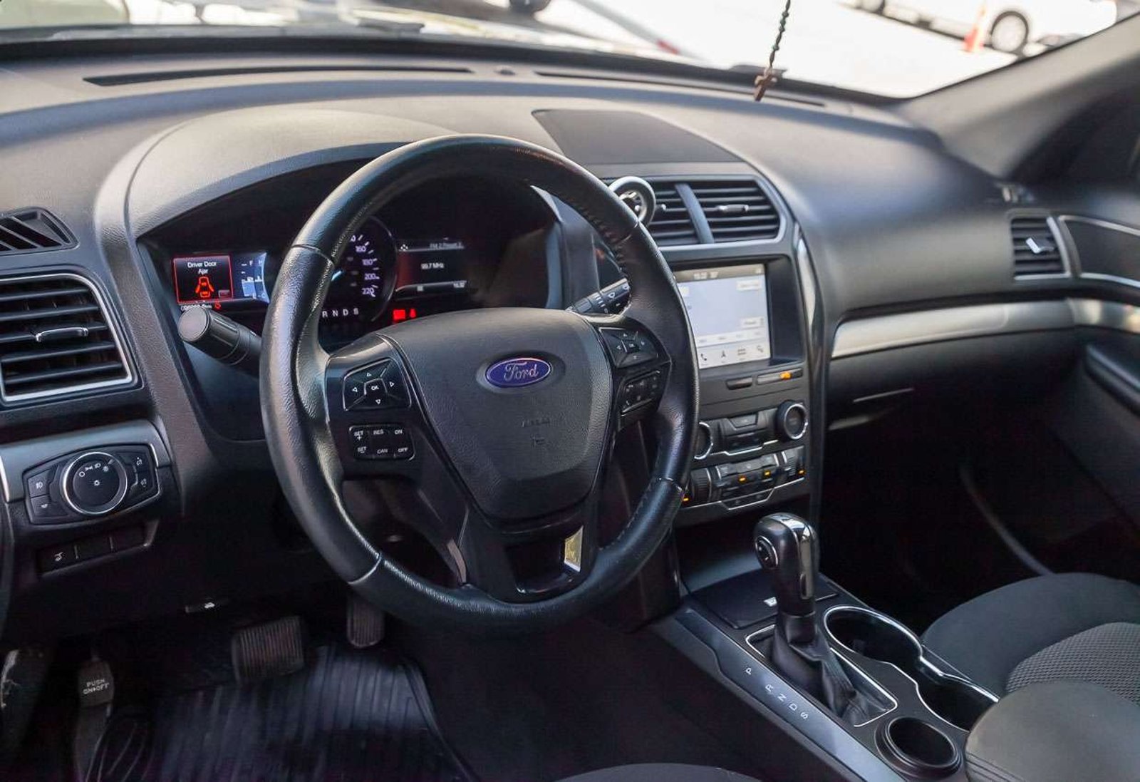 FORD Explorer 2019 - Imagen 7 de 16