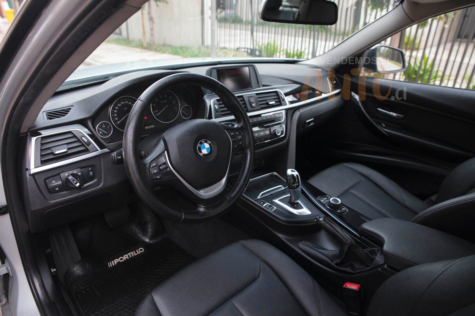BMW 318i 2017 - Imagen 7 de 19