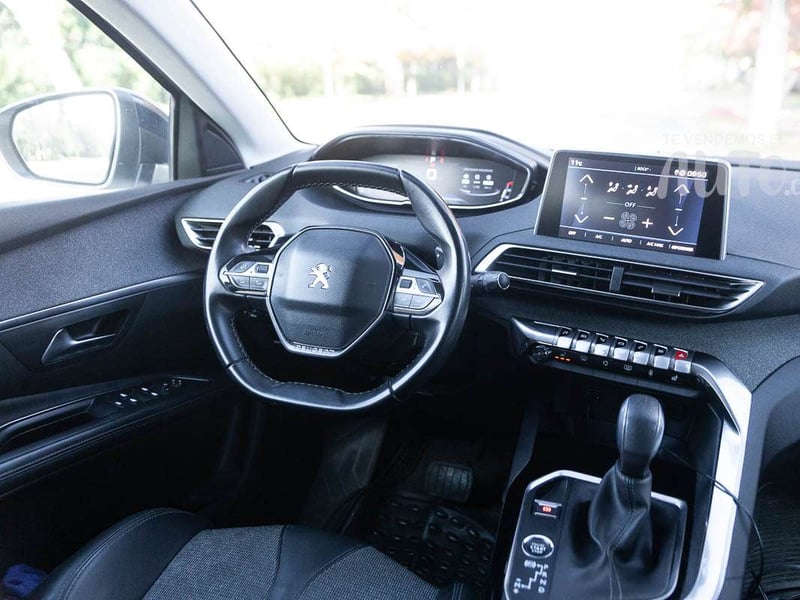 Peugeot 5008 2021 - Imagen 18 de 19
